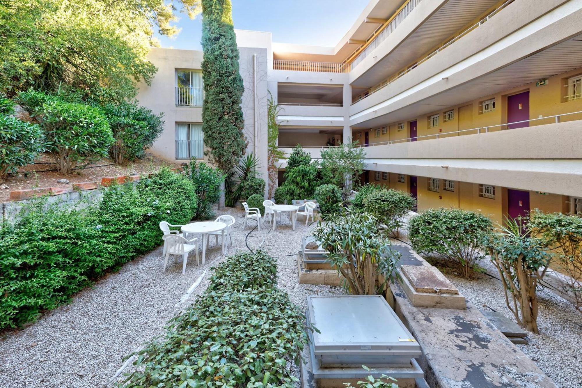 Residence Pierre & Vacances Bandol Port Exterior photo